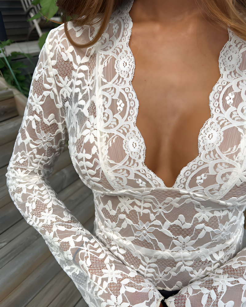 ARIELLE | Laced Top