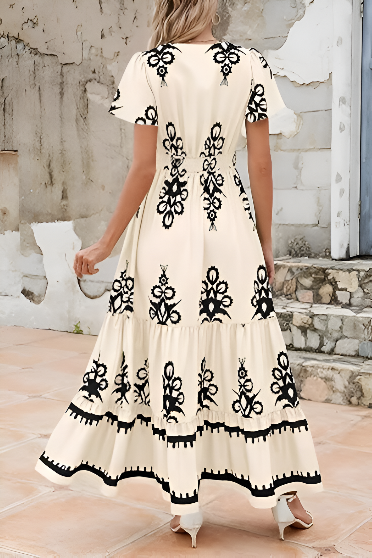 LIORA | Boho Mouwloze Maxijurk – Elegantie en Stijl voor Elke Gelegenheid