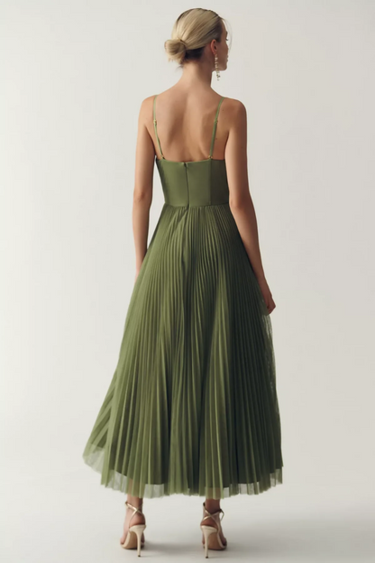 VEONA | Geplooide Midi Jurk