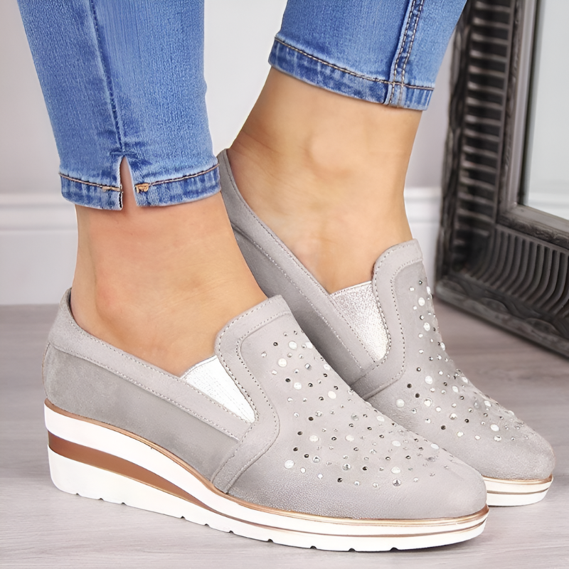 STRIDIA FLEX | Orthopedische Sleehak Loafers met Strass-steentjes
