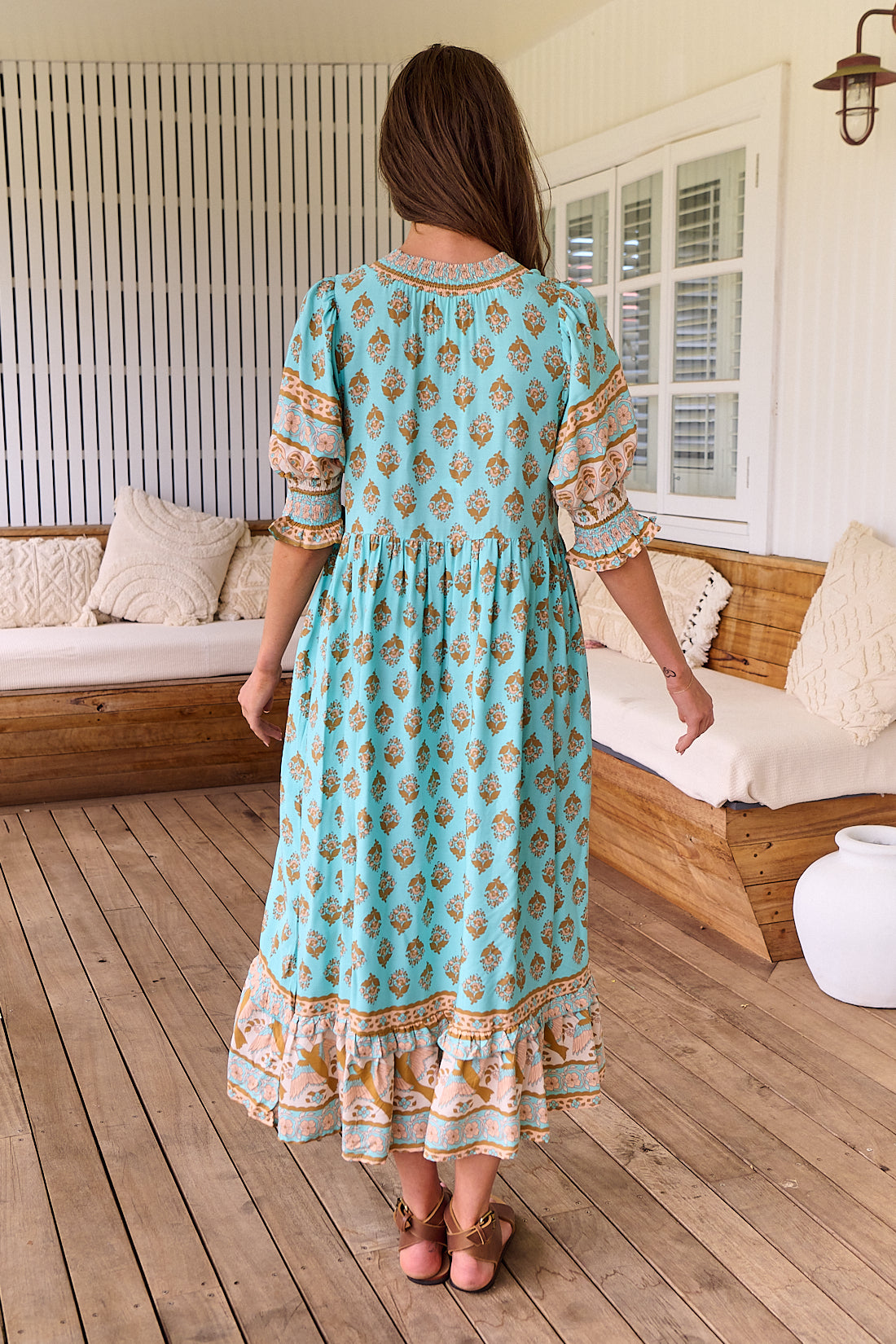 VEONA Stijlvolle & Elegante Jurk – Luxe en Tijdloze Elegantie