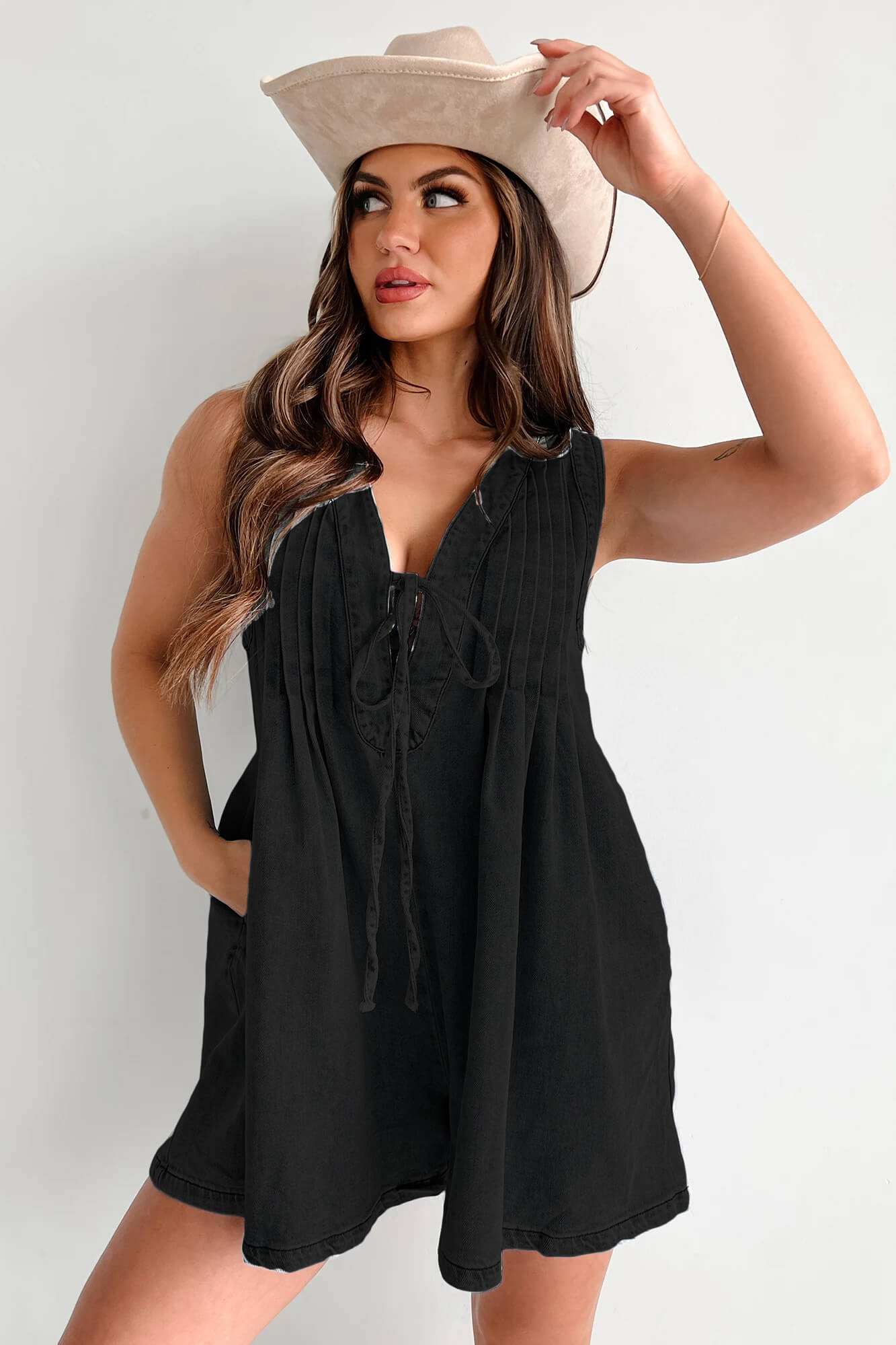 VIVEA | Luchtige Denim Romper met Striksluiting