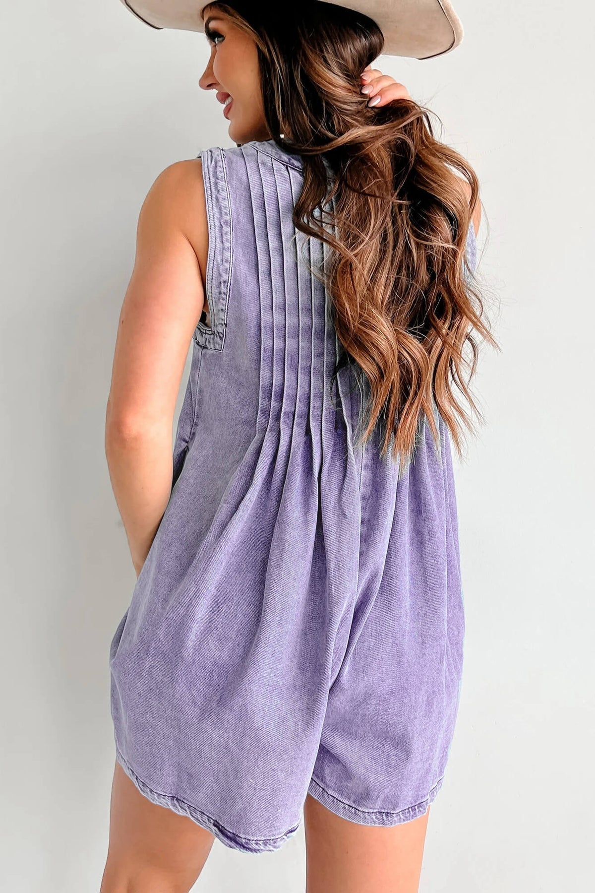 VIVEA | Luchtige Denim Romper met Striksluiting