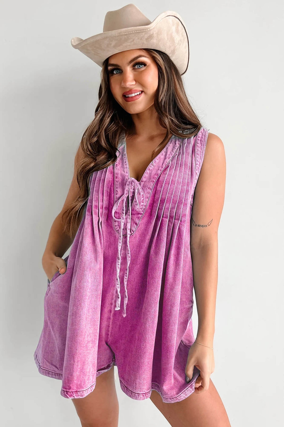 VIVEA | Luchtige Denim Romper met Striksluiting